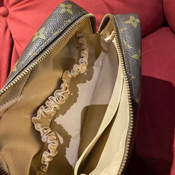 Louis Vuitton trousse 23 - Picture 6 of 8